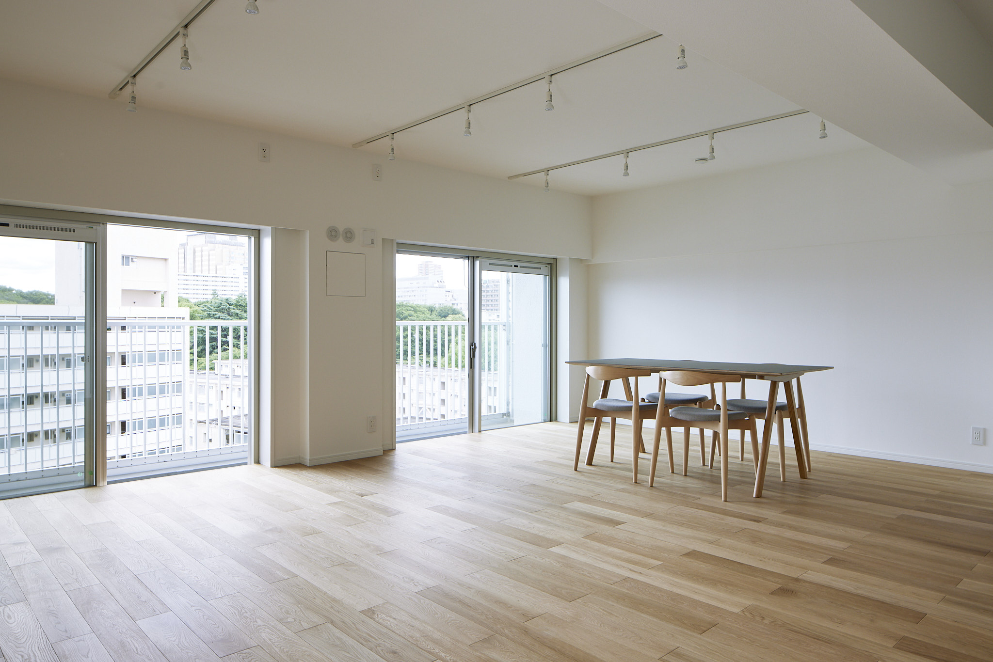 戸山ハイツ27号棟605